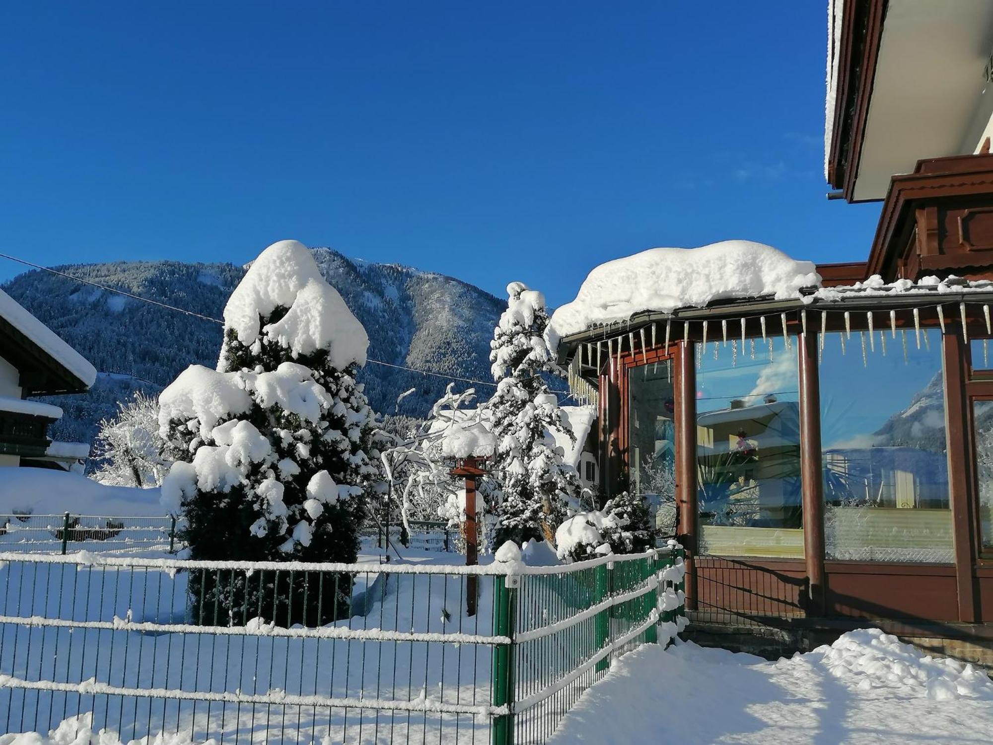 Pension Leyrer Kotschach-Mauthen Bagian luar foto