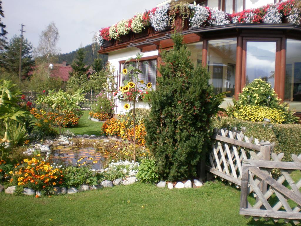Pension Leyrer Kotschach-Mauthen Bagian luar foto