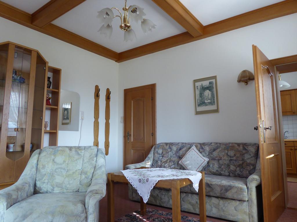 Pension Leyrer Kotschach-Mauthen Bagian luar foto