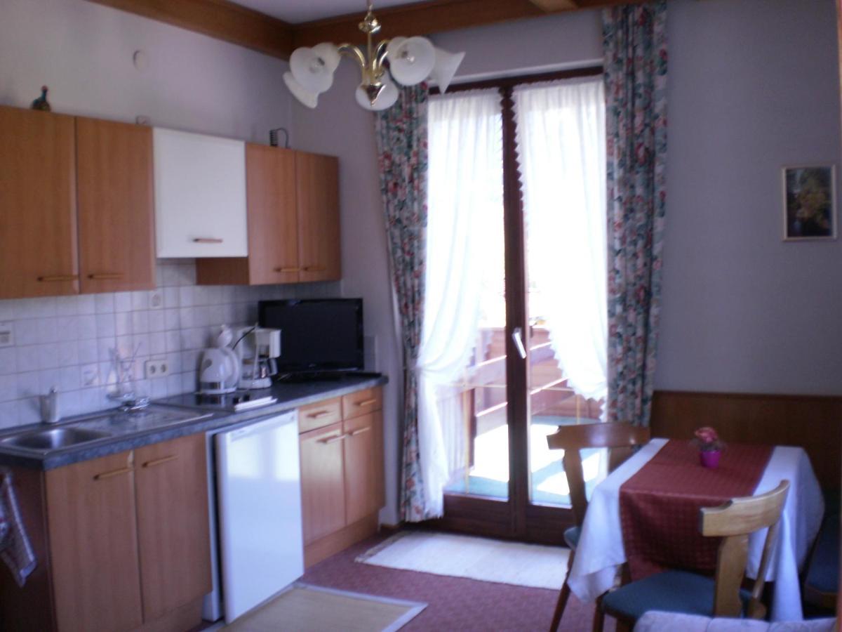 Pension Leyrer Kotschach-Mauthen Bagian luar foto